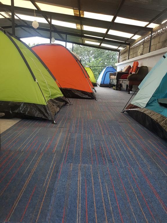 Camping & Travel Antigua Buitenkant foto