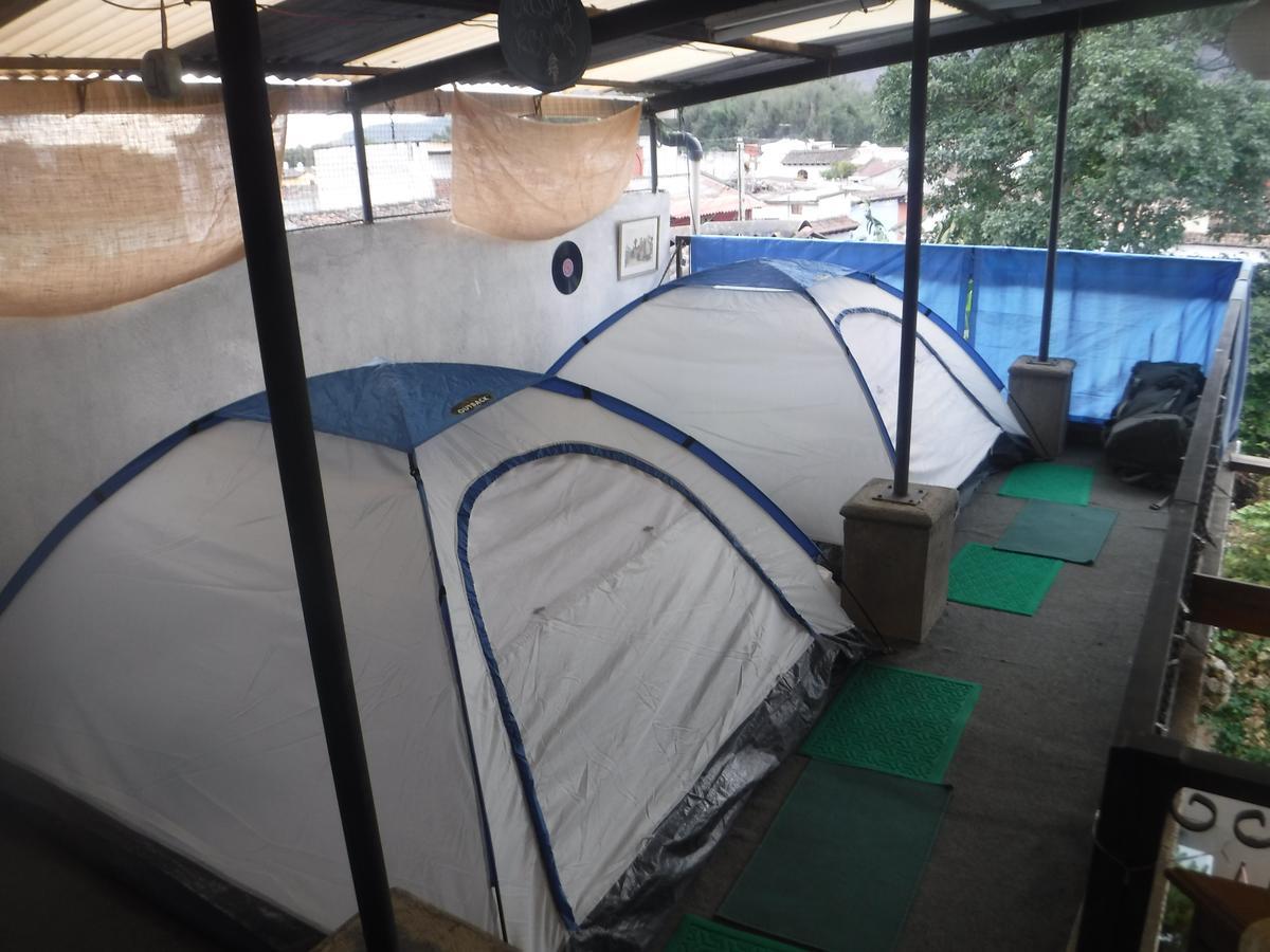 Camping & Travel Antigua Buitenkant foto